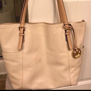🎉sold 🎉 Michael kors purse cream colored